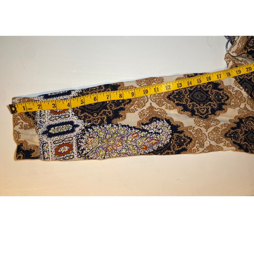 Fenix Trading - Intricate Patterned Collared Button-Up - XXL - Picture 10 of 11